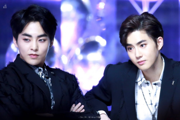 20 Pasangan Idol K-Pop yang Wajahnya Serasi, Mirip Kembar!