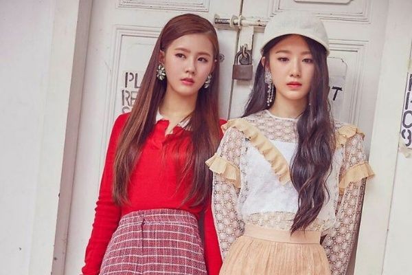 20 Pasangan Idol K-Pop yang Wajahnya Serasi, Mirip Kembar!