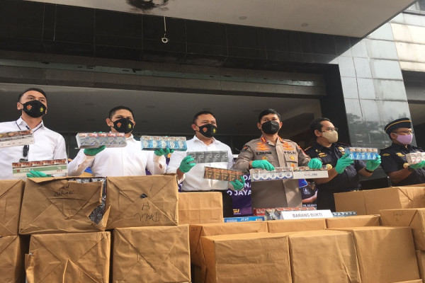 Polda Metro Gulung 2 Pengedar Rokok Ilegal di Jakarta dan Bekasi