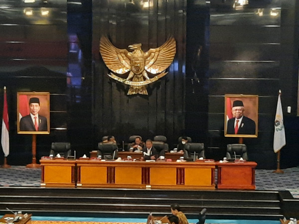 Ketua DPRD DKI Tanya Berapa Tunjangan Anies dan Ariza? Begini Jawaban Sekda