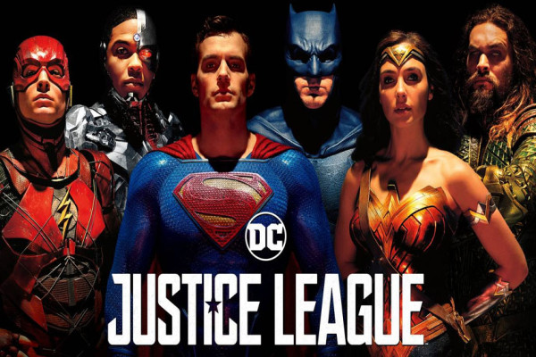 10 Film Superhero yang Disukai sekaligus Dibenci Orang