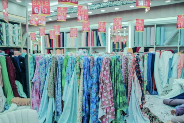 Lengkapnya Crown Textile and Tailor, Pusat Tekstil Terbesar dengan Konsep One Stop Shopping di Jakarta