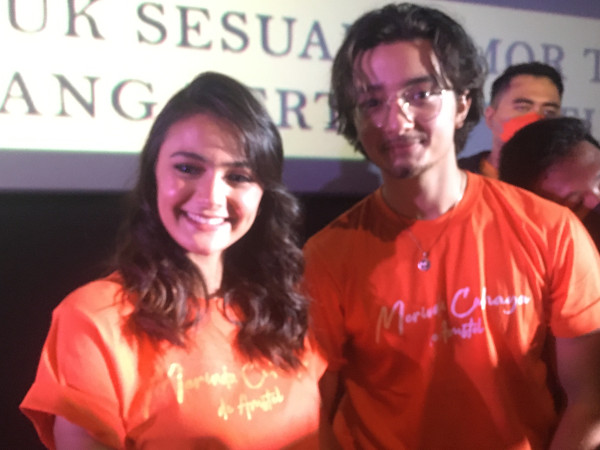 Perdana Main Film Religi, Amanda Rawles Tampil Anggun Kenakan Hijab
