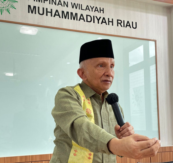 Amien Rais Rajin Keliling Daerah dan Tetap Energik di Usia Tua, Ternyata Ini Rahasianya
