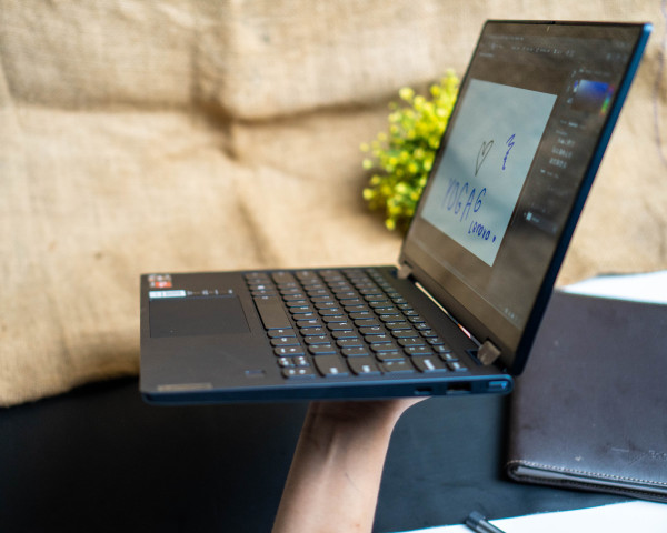 Review Lenovo Yoga 6, Laptop Powerhouse Portabel yang Bisa Diandalkan