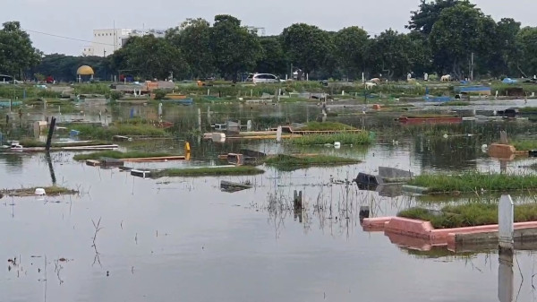Penampakan TPU Semper Tenggelam Direndam Banjir dan Mirip Danau