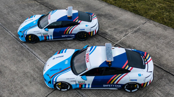 Siap-siap! Safety Car Porsche Taycan Formula E Bakal Sapa Jakarta
