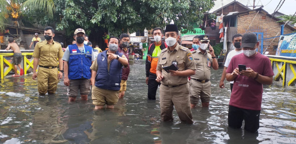 64 RT di Jakarta Barat Masih Tergenang Banjir, 815 Warga Terdampak