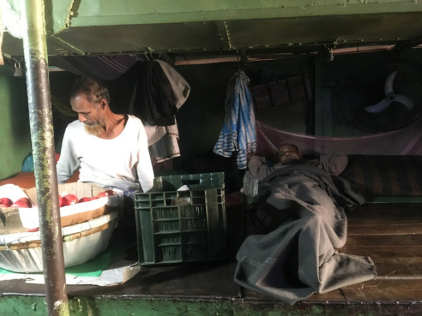 Hotel Terapung Dhaka, Penjaga Impian Kaum Miskin Bangladesh