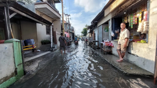 Cerita Pengungsi Banjir Kalideres, Kurang Makanan, Demam hingga Gatal-gatal