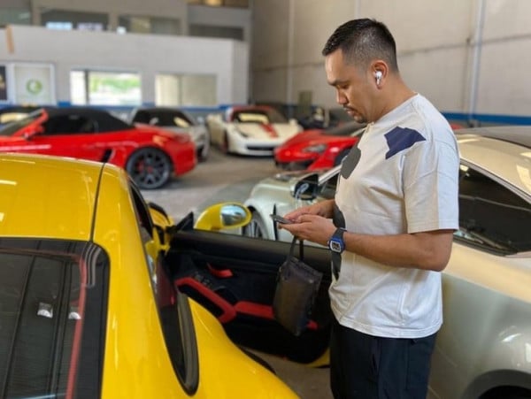 Bikin Iri, Ini Koleksi Mobil Sport Crazy Rich Tanjung Priok Ahmad Sahroni!