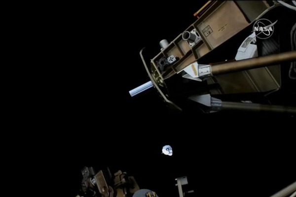 Florida Diterpa Angin Kencang, SpaceX Tunda Kepulangan Kargo Dragon CRS-24 ke Bumi