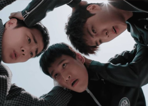 5 Drama Korea yang Dibintangi Member EXO, Pasti Bikin Baper!