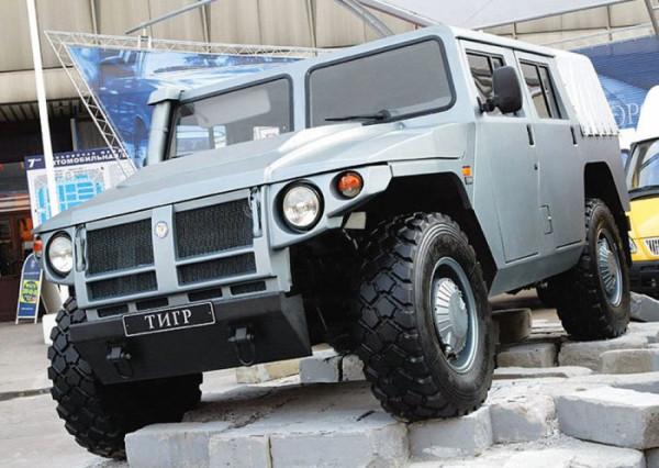 Bikin Gagah, 5 Mobil Militer yang Bisa Dibeli, Nomor 4 Buatan Indonesia