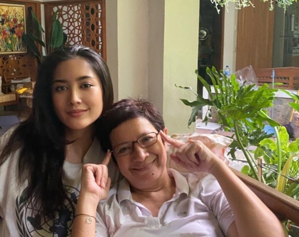 Potret Kebersamaan Nurul Arifin dengan Maura Magnalia, Kompak Banget