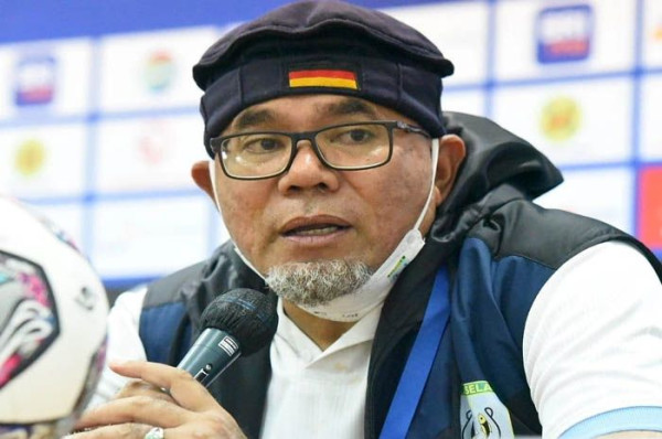 Ini Daftar 13 Pelatih yang Dipecat Korban Keganasan Liga 1 2021/2022