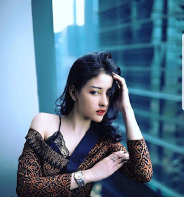 Potret Glamor Siwi Widi, Pramugari Cantik yang Diduga Terima Uang Suap dari Pejabat Pajak