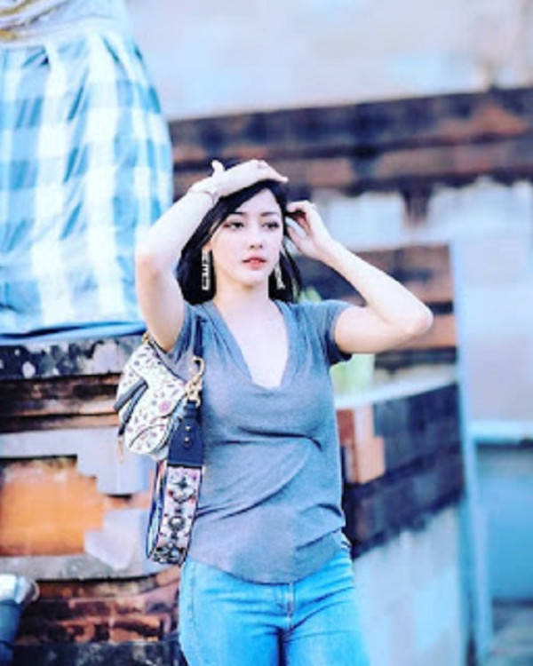 Potret Glamor Siwi Widi, Pramugari Cantik yang Diduga Terima Uang Suap dari Pejabat Pajak