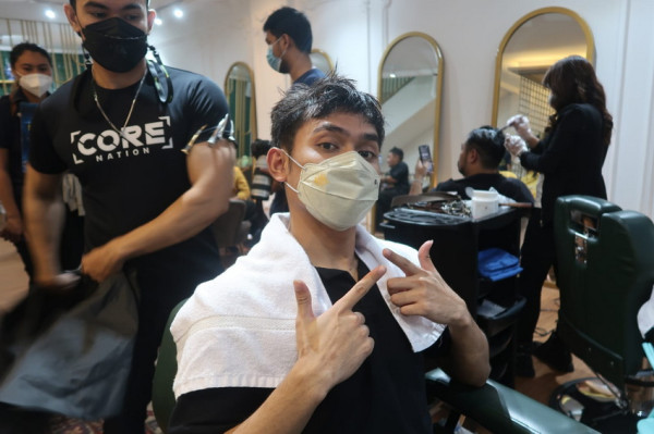 Juri Ivan Gunawan Penuhi Janjinya, Berikan Hair Make Over kepada 3 Kontestan KDI 2021