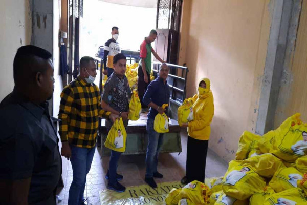 Gelar Pengobatan Gratis dan Bakti Sosial di Salatiga, Warga: Kami Merindukan Golkar