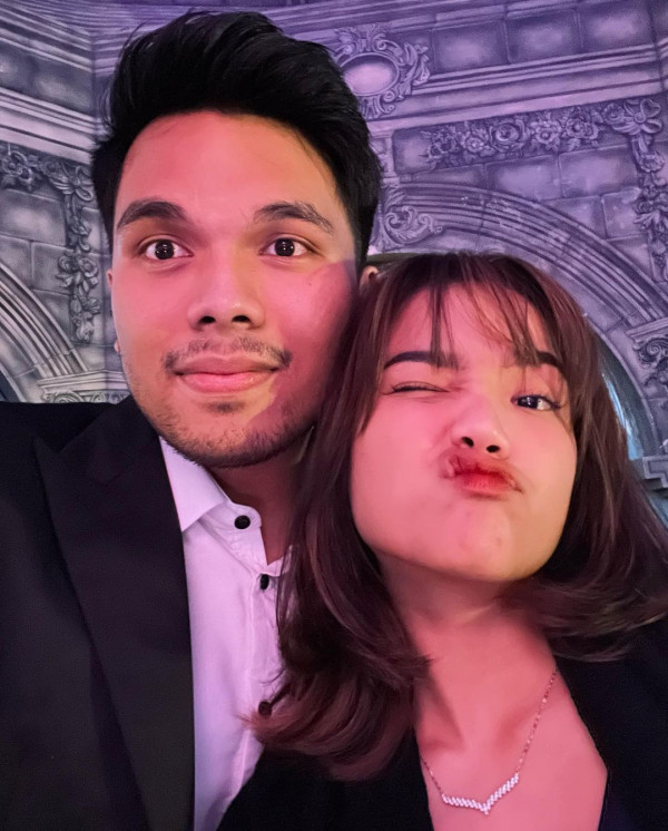 Thariq Halilintar dan Fuji Resmi Pacaran, Intip Foto Mesranya saat Makan Malam Romantis