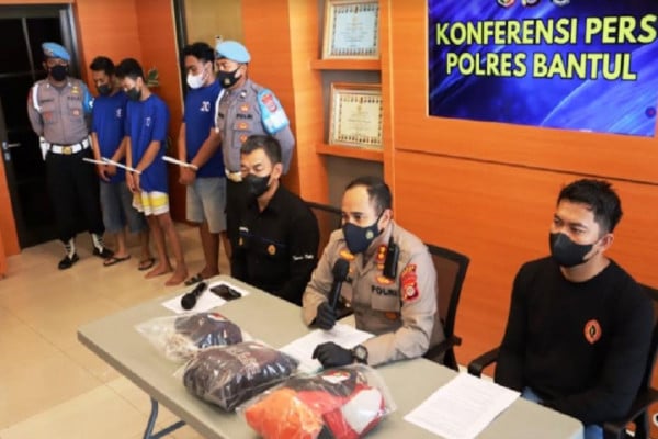 Sangar saat Beraksi, Ini Penampakan 3 Pelaku Pengrusakan Mobil Mewah di Bantul