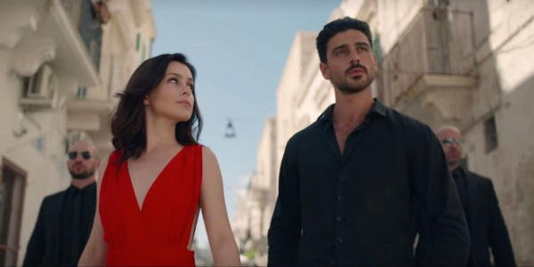 6 Film Netflix tentang Perselingkuhan, Nomor 3 Tampilkan Adegan Panas Vulgar
