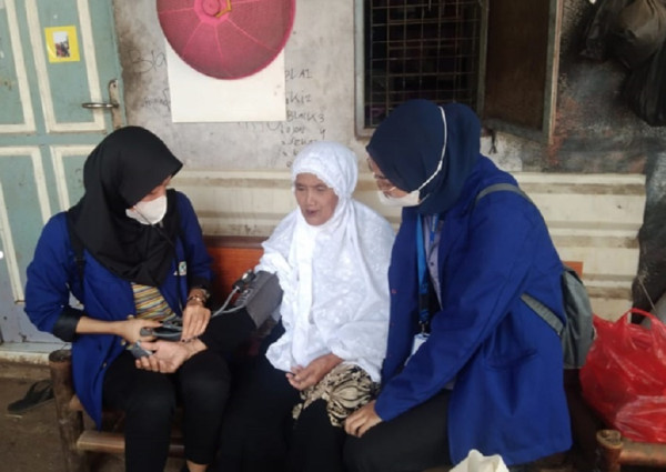 Lantera-DISTP UI dan Stikes Banten Gelar PjBL Pemetaan Data Lansia di Pondok Ranji Tangsel