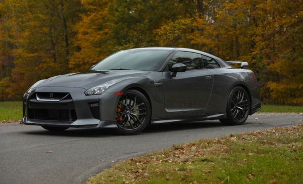 10 Sport Car Keren yang Tak Diminati Pembeli, No 6 Mobil Iron Man