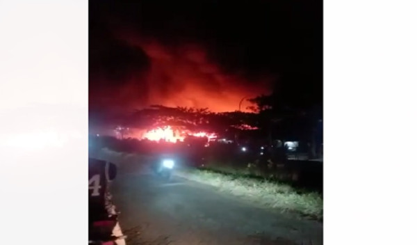 Penampakan 100 Kios Relokasi Pasar Johar Semarang Terbakar Hebat