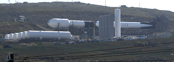 SpaceX Bakal Luncurkan Satelit Mata-mata Rahasia dari California