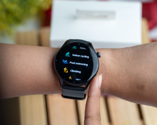 Review Smartwatch Amazfit GTR 3, 24 Jam Pantau Saturasi Oksigen