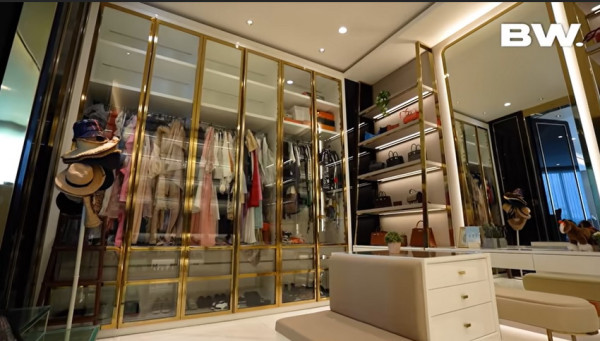 Rumah Mewah Crazy Rich Malang, Ada Lift hingga Galeri Supercar