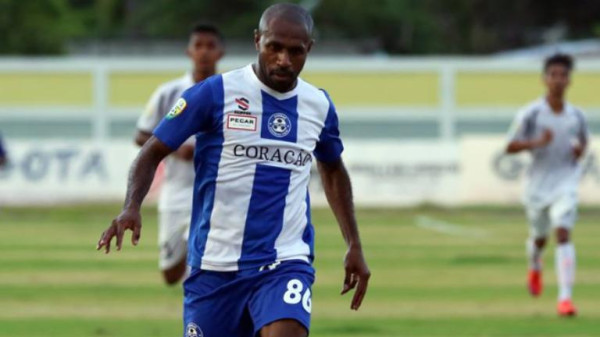 Pemain Sepak Bola Asal Papua yang Pernah dan Pantas Bermain di Luar Indonesia