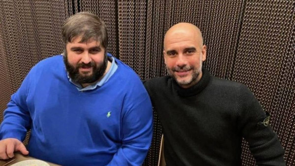 Pep Guardiola Makan Malam Bersama Agen Bek Barcelona, Diboyong Man City ke Inggris?