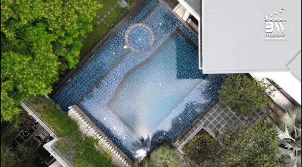 Rumah Mewah Momo Eks Geisha, Ada Danau dan Lapangan Golf