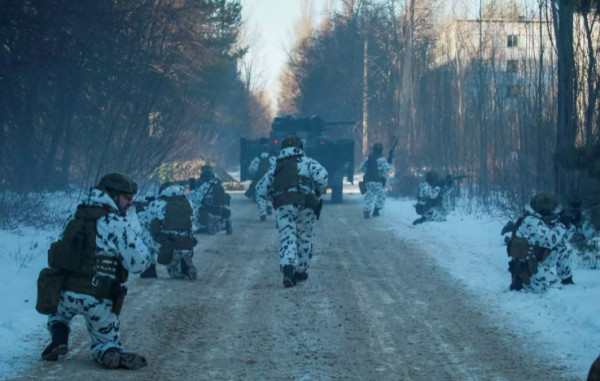 Pasukan Ukraina Gelar Latihan Perang Kota di Dekat Chernobyl