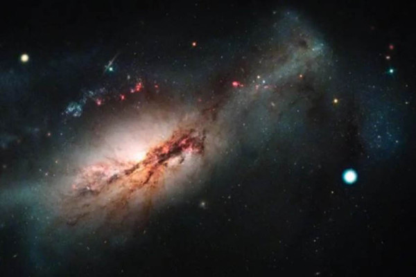 Astronom Melacak Pergerakan 10.000 Galaksi untuk Proyeksikan Jalur Orbit Superkluster