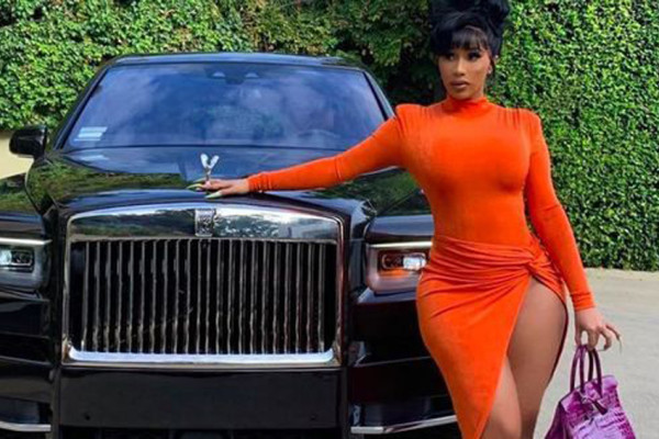 Ini 8 Artis Kolektor Mobil Mewah Tapi Tidak Bisa Menyetir