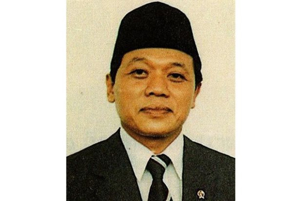 Berlatar Belakang Wartawan, Jadi Menteri Kemudian