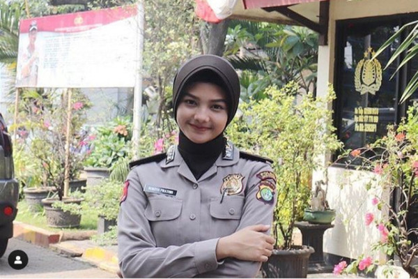 Profil Polwan Cantik Berhijab, Nomor 3 Pernah Jadi Pasukan PBB