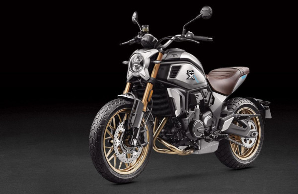 Gabungkan Roadster dan Cafe Racer, CFMoto 700CL-X 2022 Resmi Meluncur