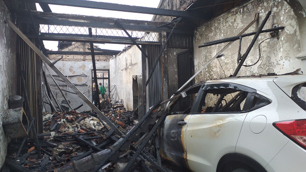 Penampakan Bekas Kebakaran yang Hanguskan Toko Sembako di Depok