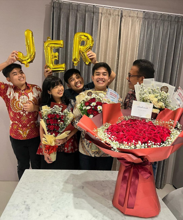 Jerome Polin Lulus Kuliah, Judul Skripsinya Bikin Ketawa Ngakak