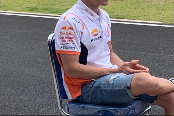 Penampakan Luka Jahitan di Lengan dan Paha Marc Marquez yang Bikin Penasaran
