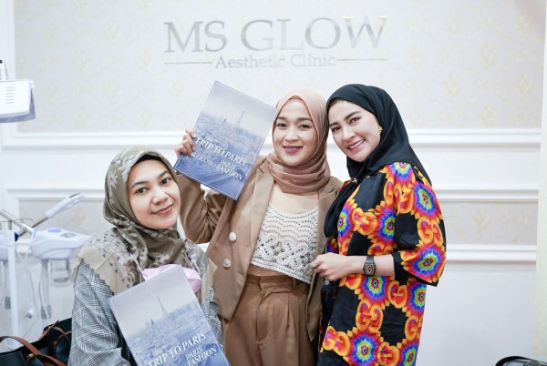 Shandy Purnamasari Boyong Mommy ASF dan Ririe Fairus ke Paris Fashion Week, Hadiah Jadi Wanita Kuat
