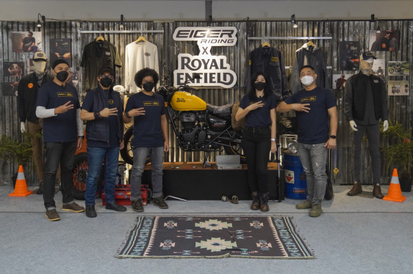 EIGER x Royal Enfield Bikin Biker Tampil Keren On-Bike dan Off-Bike