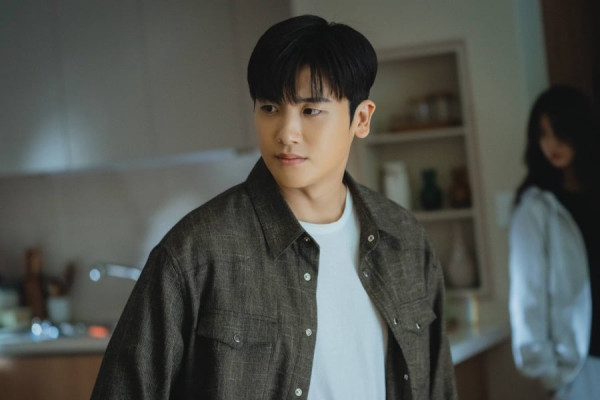 6 Drama Korea Park Hyung Sik, Nomor 3 Tampilkan Adegan Panas