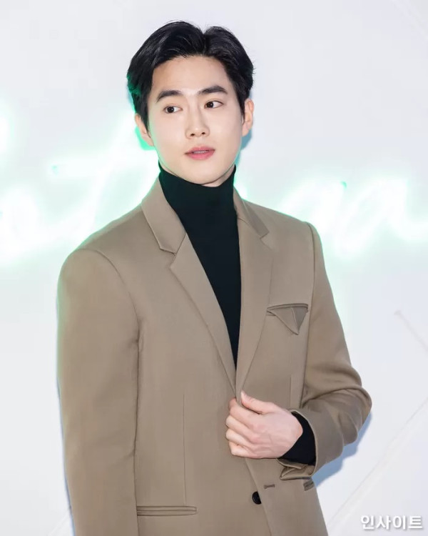 Suho EXO Selesai Wamil, Penggemar Tak Sabar Tunggu Comeback