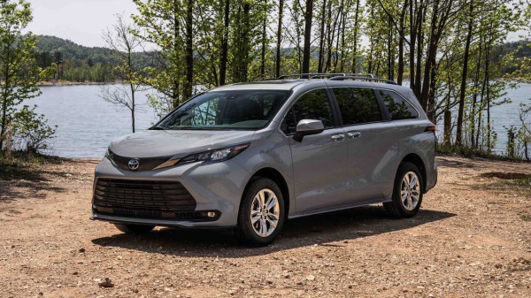 Mengejutkan, Aktor Fast and Furious Ternyata Paling Suka dengan MPV Toyota